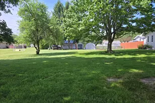 9134 Schafer Dr, Saint John, IN 46373 - Photo 5