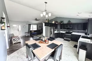 257 Willow St, Lowell, IN 46356 - Photo 3