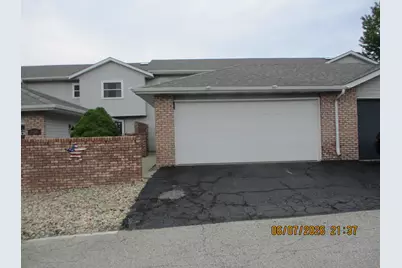 2564 Oakwood Drive, Crown Point, IN 46307 - Photo 1