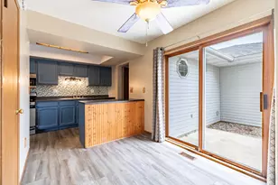 2564 Oakwood Dr, Crown Point, IN 46307 - Photo 9