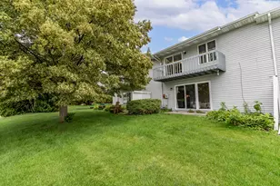 2564 Oakwood Dr, Crown Point, IN 46307 - Photo 21