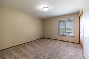 2564 Oakwood Dr, Crown Point, IN 46307 - Photo 17
