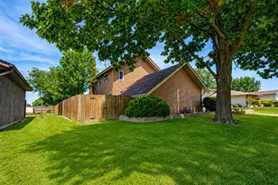 136 Sorrento Dr, Schererville, IN 46375 - Photo 3