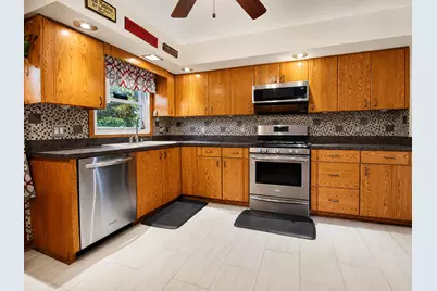 136 Sorrento Drive, Schererville, IN 46375 - Photo 7