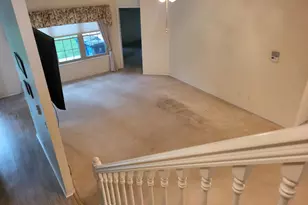 10016 Wildwood Ln, Highland, IN 46322 - Photo 9