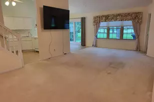 10016 Wildwood Ln, Highland, IN 46322 - Photo 7