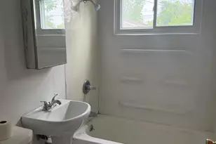 227 N Delaware St, Hobart, IN 46342 - Photo 9