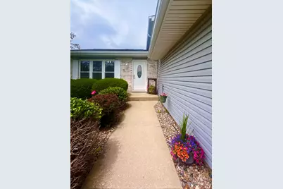 10622 Manor Drive, Saint John, IN 46373 - Photo 3