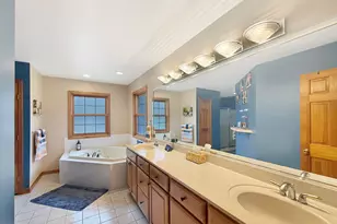 490 W 75 S, Valparaiso, IN 46385 - Photo 13