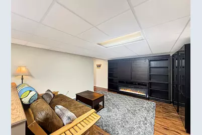 490 W 75 S, Valparaiso, IN 46385 - Photo 21