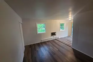 306 W Wilson St, Hebron, IN 46341 - Photo 5