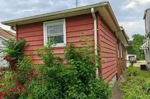 1154 Hendricks St, Gary, IN 46404 - Photo 25