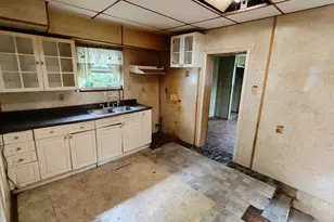 1154 Hendricks St, Gary, IN 46404 - Photo 15