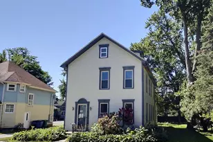 510 1st St, La Porte, IN 46350 - Photo 1