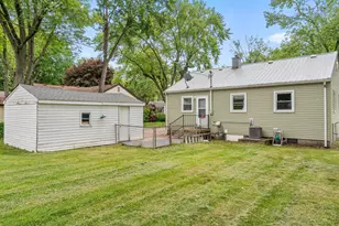 228 Oak St, Crown Point, IN 46307 - Photo 17