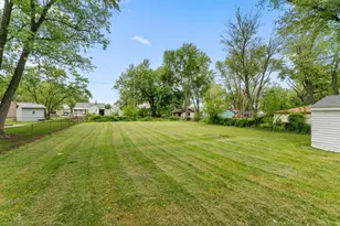 228 Oak St, Crown Point, IN 46307 - Photo 13