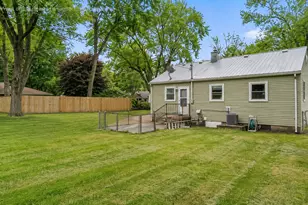 228 Oak St, Crown Point, IN 46307 - Photo 15
