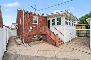 2111 Stanton Ave, Whiting, IN 46394 - Photo 3