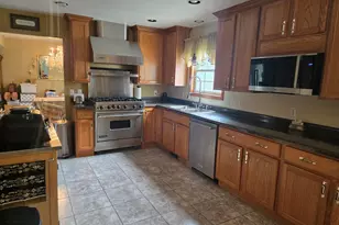 5691 Dove Dale Ave, Portage, IN 46368 - Photo 3