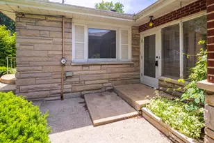 8570 Mattson Dr, Saint John, IN 46373 - Photo 5