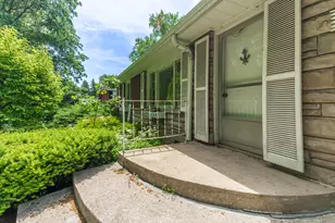 8570 Mattson Dr, Saint John, IN 46373 - Photo 3