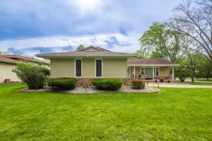 9619 Greenwood Ave, Munster, IN 46321 - Photo 3