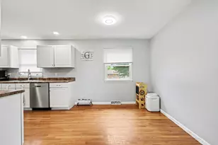 1033 S Decatur St, Hobart, IN 46342 - Photo 9