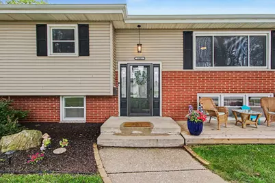 1033 S Decatur Street, Hobart, IN 46342 - Photo 5