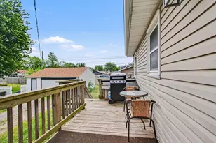 1033 S Decatur St, Hobart, IN 46342 - Photo 25