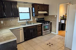 8334 Columbia Ave, Munster, IN 46321 - Photo 3