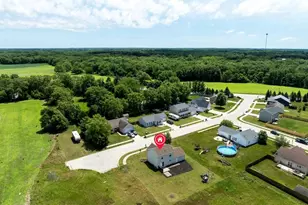 204 Walnut Crossing Dr, Walkerton, IN 46574 - Photo 49