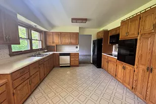 570 E Amsler Rd, Rensselaer, IN 47978 - Photo 7