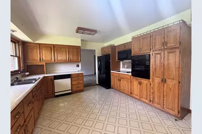 570 E Amsler Road, Rensselaer, IN 47978 - Photo 5