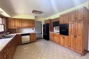 570 E Amsler Rd, Rensselaer, IN 47978 - Photo 5