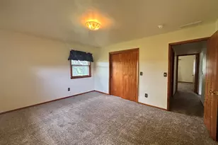 570 E Amsler Rd, Rensselaer, IN 47978 - Photo 13