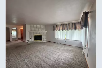 570 E Amsler Road, Rensselaer, IN 47978 - Photo 3
