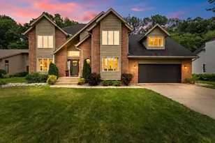 380 Sandpiper Dr, Chesterton, IN 46304 - Photo 1