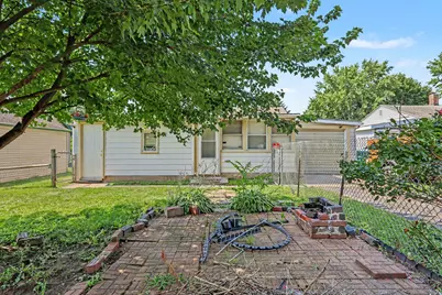 306 Oberreich Street, La Porte, IN 46350 - Photo 3