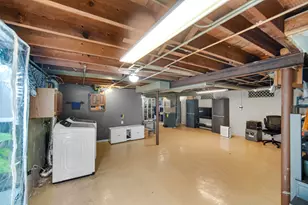 200 N Kelly St, Hobart, IN 46342 - Photo 17