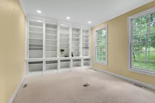 2506 Ashbourne Ct, Valparaiso, IN 46385 - Photo 11
