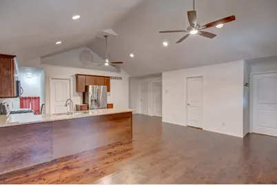 902 Institute Street, Valparaiso, IN 46383 - Photo 7