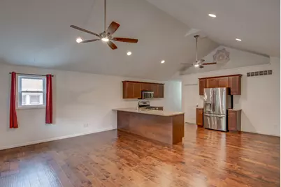 902 Institute Street, Valparaiso, IN 46383 - Photo 5