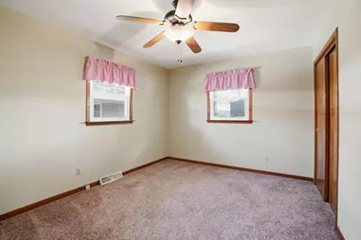 613 E Ash Place, Griffith, IN 46319 - Photo 7