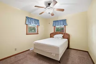 613 E Ash Pl, Griffith, IN 46319 - Photo 9