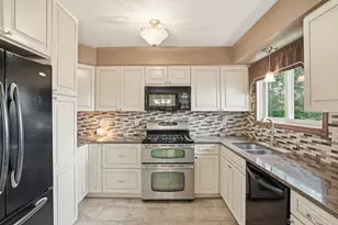12042 W 103rd Ct, Saint John, IN 46373 - Photo 9