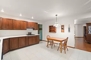130 Woodland Hickory Ct, Valparaiso, IN 46385 - Photo 15