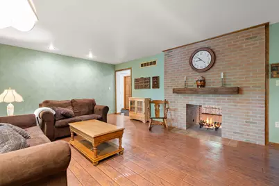 130 Woodland Hickory Court, Valparaiso, IN 46385 - Photo 9