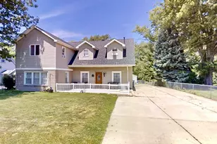 626 E 77th Ave, Schererville, IN 46375 - Photo 1