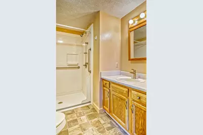 7107 Lindberg Avenue, Hammond, IN 46323 - Photo 9