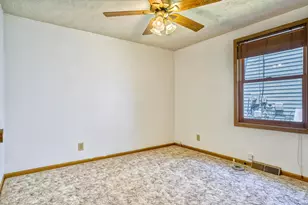 7107 Lindberg Ave, Hammond, IN 46323 - Photo 11